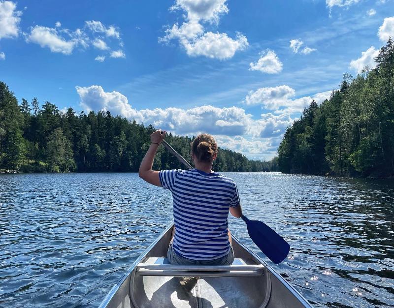 Nei viaggi studio per ragazzi si osserva un panorama mozzafiato sul fiume