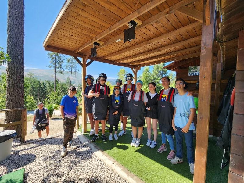 Al campo estivo internazionale a Porto i ragazzi sono pronti per affrontare il percorso avventura