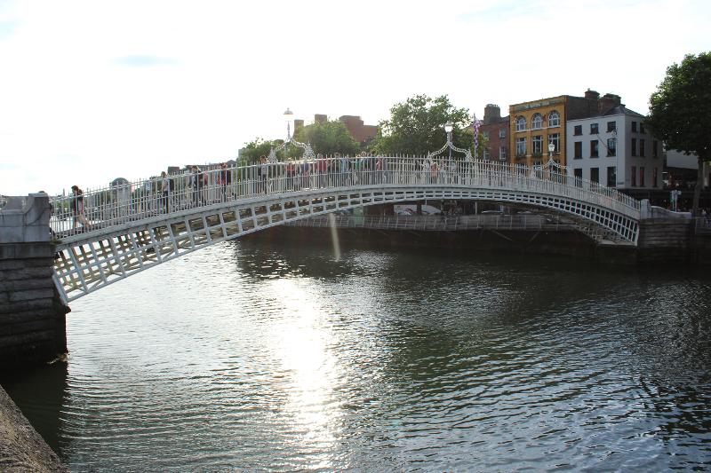 Vista di un ponte a Dublino durante una vacanza studio in famiglia Irlanda