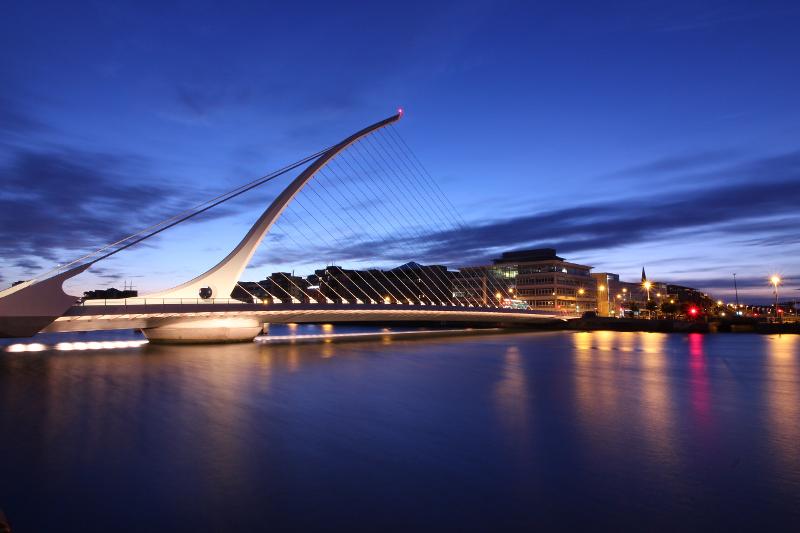 Vista del grandissimo ponte di Samuel Beckett durante il soggiorno linguistico Dublino