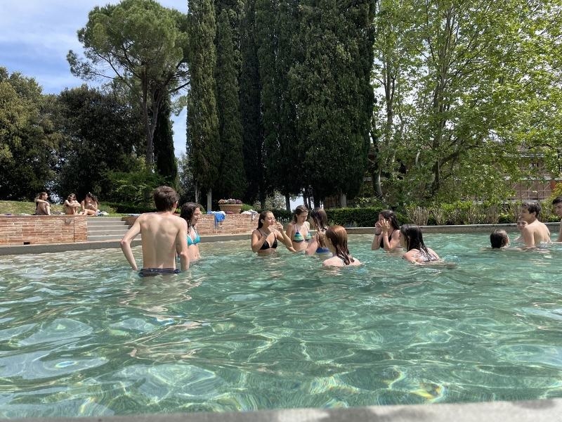 Al campo estivo avellino c'è una piscina
