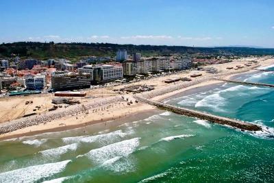 Campo estivo di surf a Lisbona primaverile 18+ - Lisbona