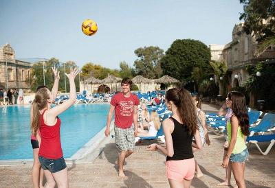 Soggiorno linguistico inglese Campus St. Julian's primavera - Pembroke