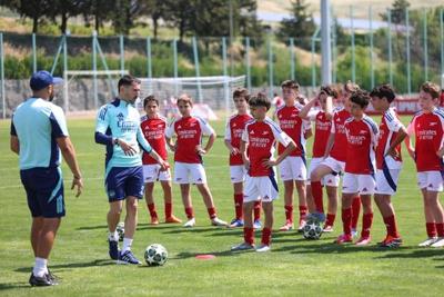 Campo estivo calcio Arsenal FC a Villafranca - Villafranca